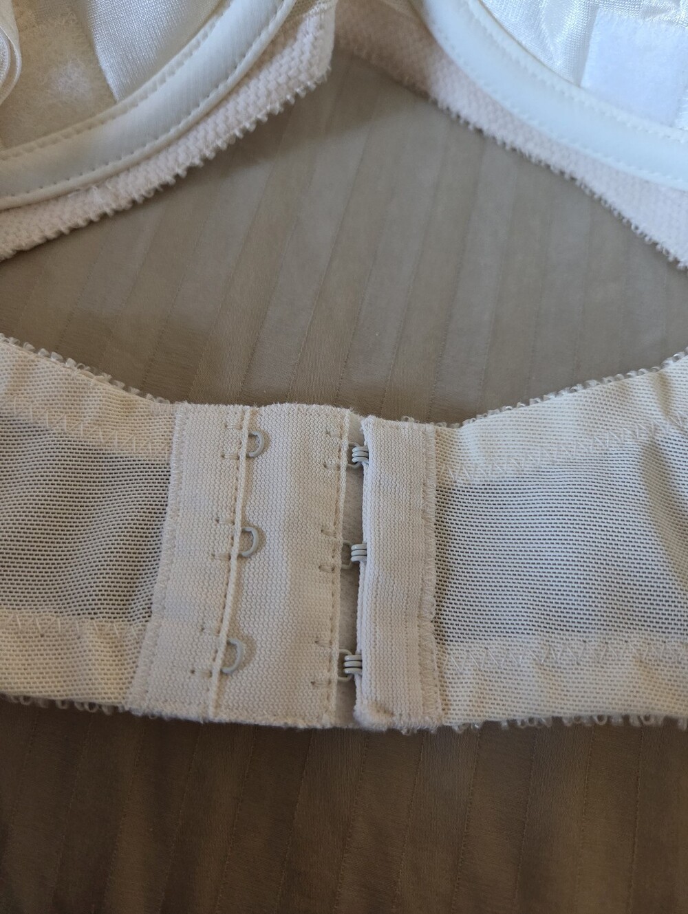 Jezebel Lace Bra 34DD 34E - Picture 6 of 8